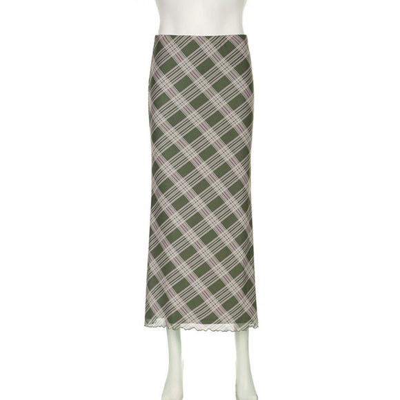 Plaid Midi Skirt - Picture 2 of 5